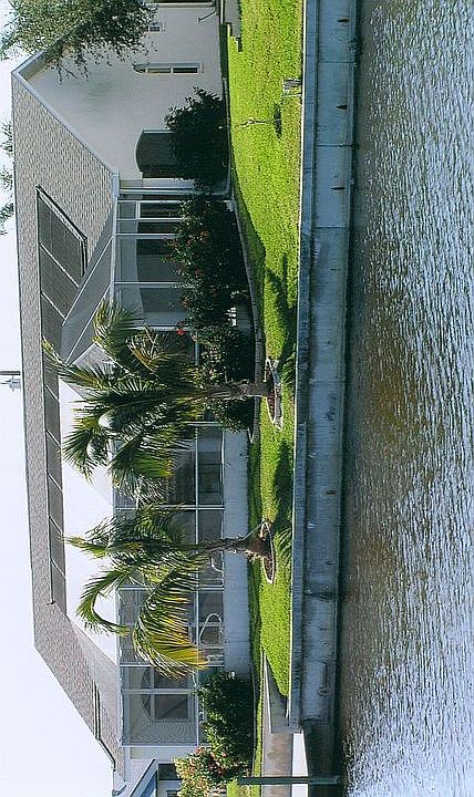 2nd image of 2225 SE 19th Ave