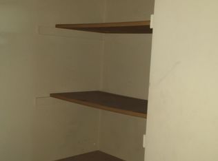 8709 W 80th St, Overland Park, KS 66204