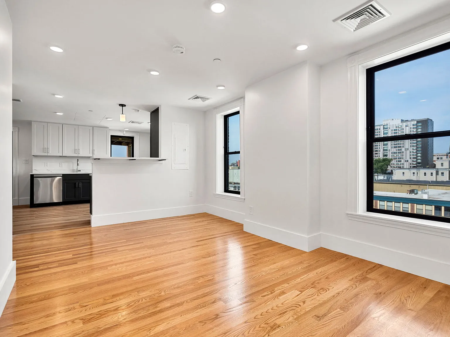 434 Massachusetts Ave. — Photo 4