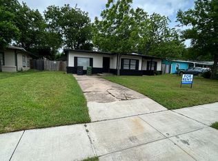 805 Biggs Ter, Arlington, TX 76010