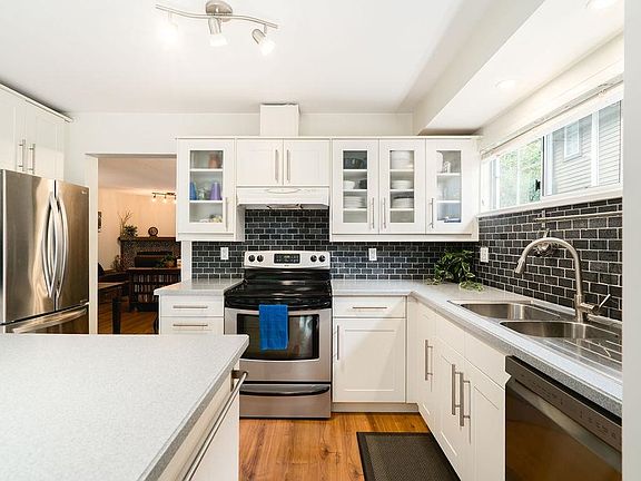 5th image of 795 Noons Creek Dr #22