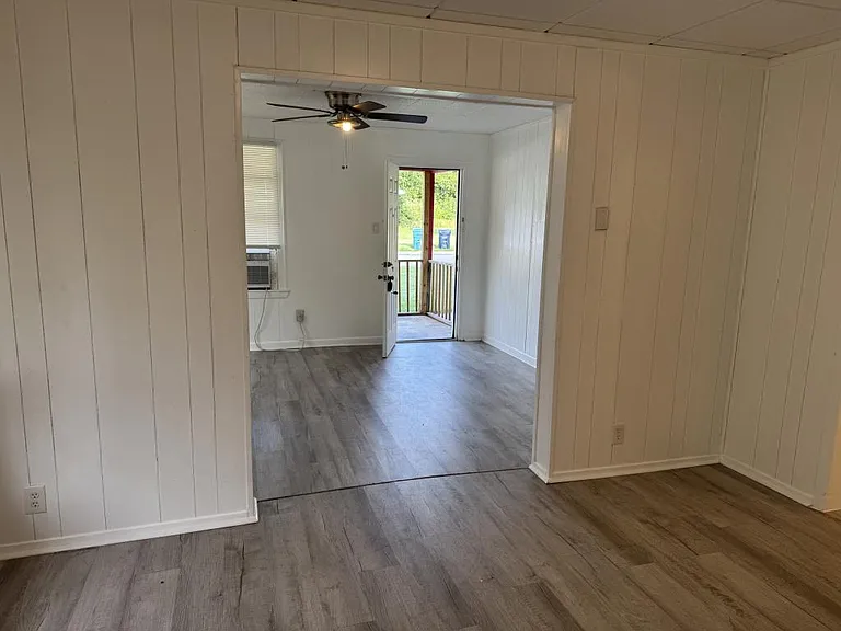 502 Rose St — Photo 3