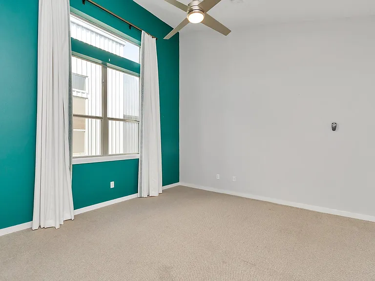2605 Calumet St #38 — Photo 28