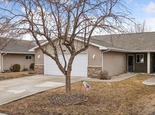 615 Danielson Ct, Maple Lake, MN 55358