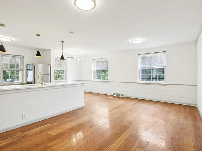 2834 Midvale Ave #M-2834B — Photo 29
