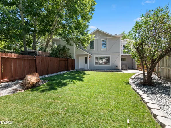 7560 Young Cir, Reno, NV 89511