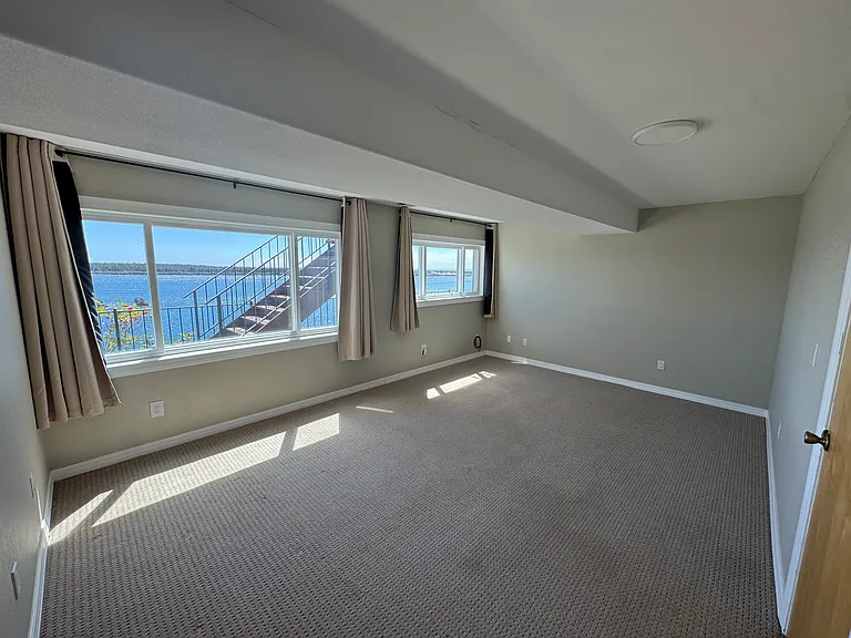 14800 Harborview Dr — Photo 9