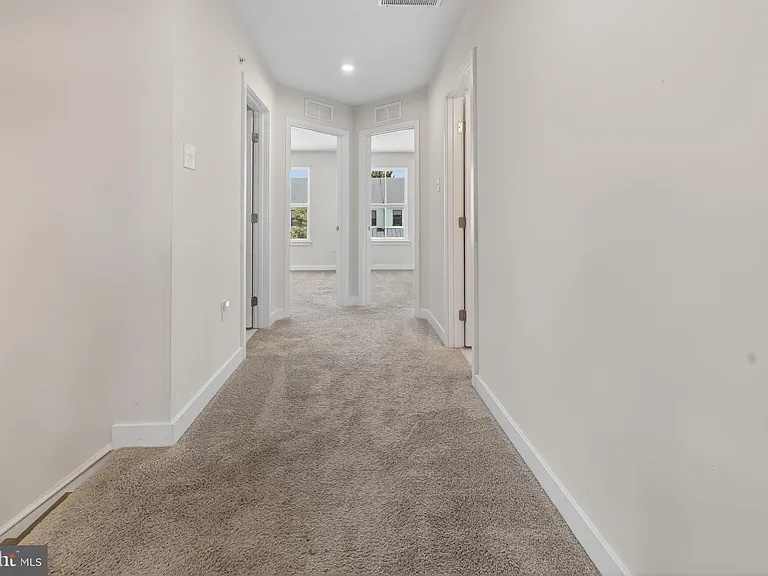 8005 Milltown Cir — Photo 31