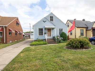 14111 Saint James Ave, Cleveland, OH, 44135