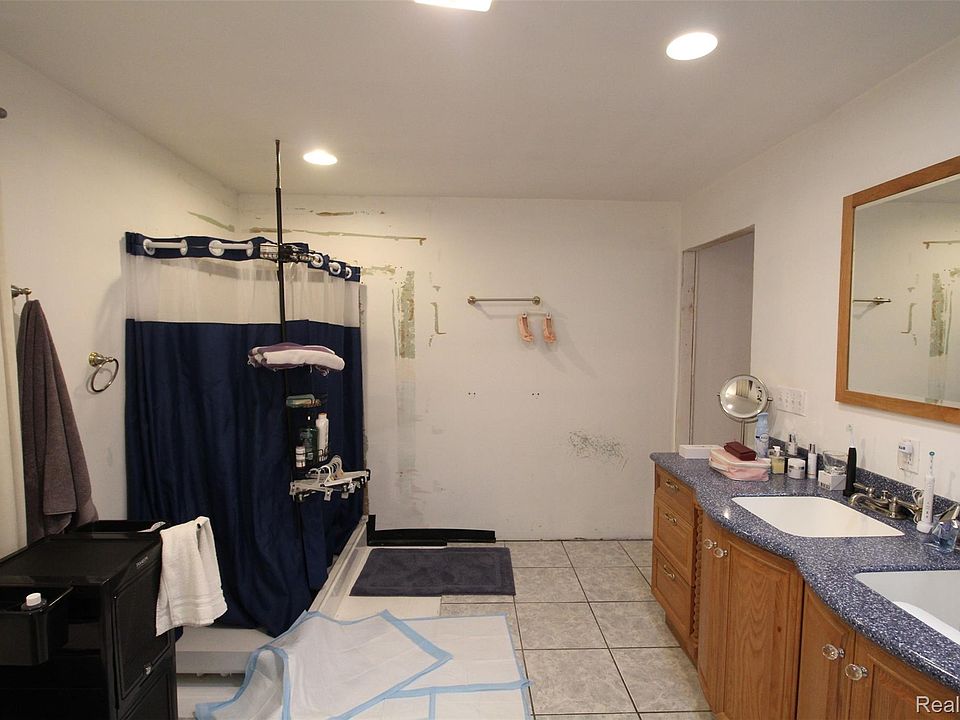 2568 Valentine Rd, photo 14