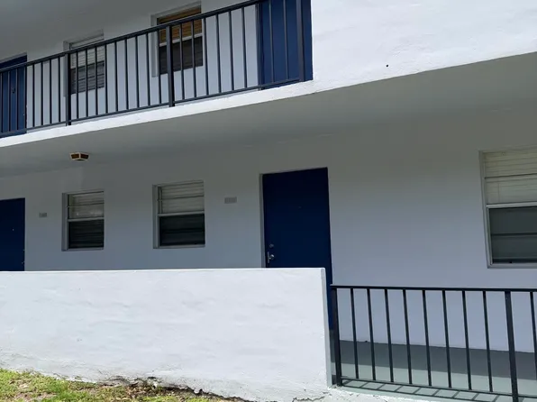 1630 Embassy Dr APT 104, West Palm Beach, FL 33401
