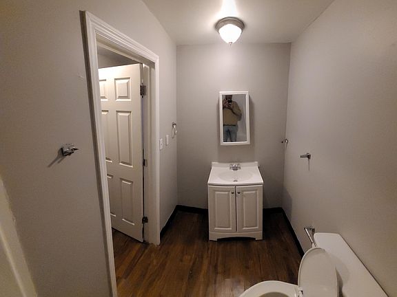 4th image of 3050 Mickey Ave #9B