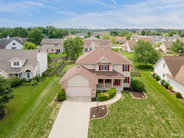 10125 Lake Sebago Dr, Fort Wayne, IN 46804