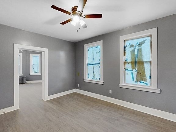 4th image of 66 Burrell St