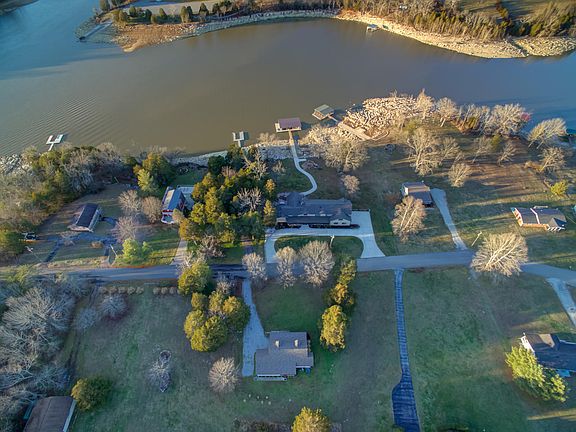 3rd image of 703 Powell Valley Shores Cir