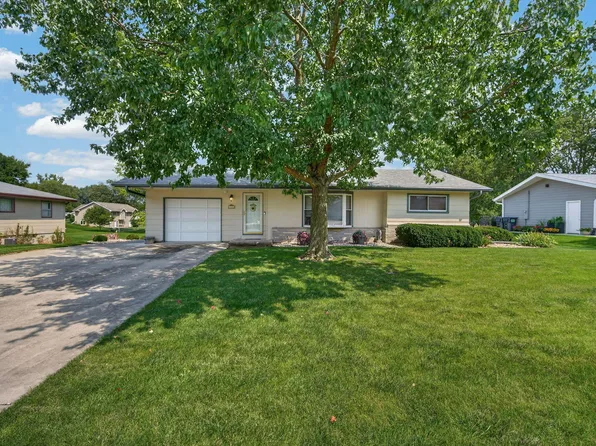 3316 Opal Dr, Ames, IA 50010