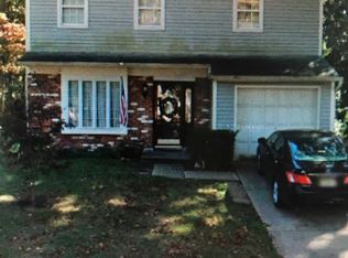 987 N Beecham Rd, Williamstown, NJ 08094