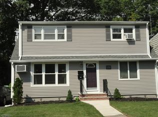 198 10th Ave, Hawthorne, NJ