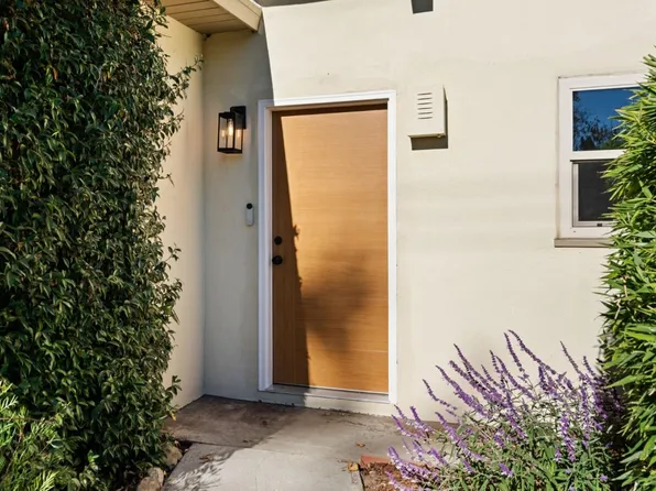 3949 Park Blvd, Palo Alto, CA 94306