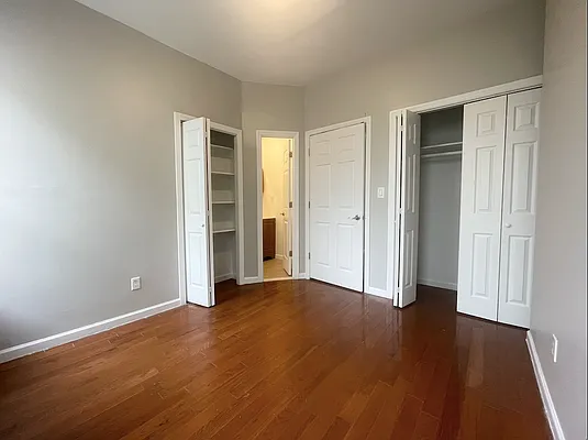 Rented by EXR | media 4