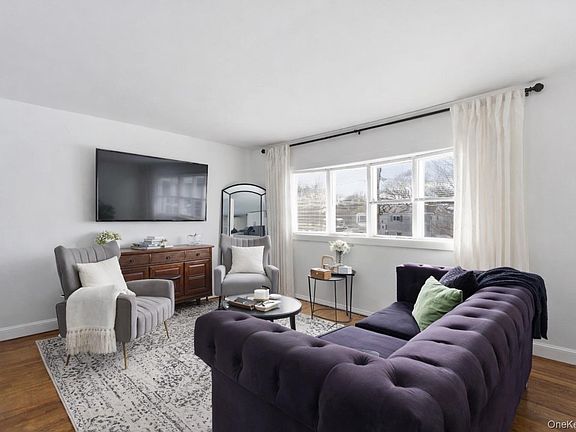 4th image of 63 Ferris Avenue