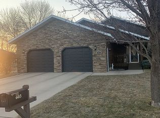 603 Prospect Cir, Marshall, MN 56258