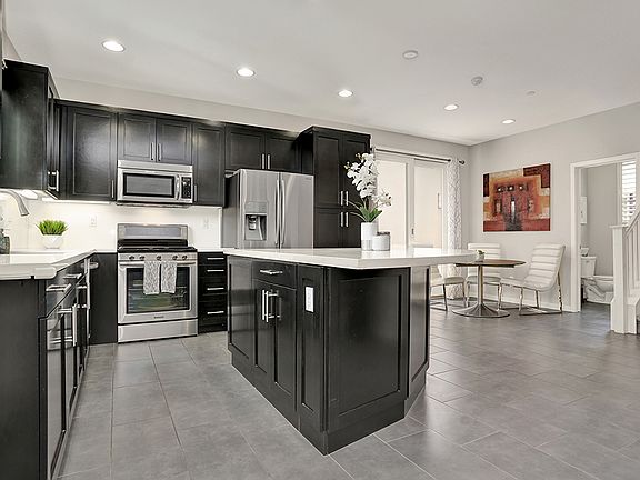 2nd image of 5534 Palm Dr