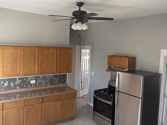 3rd image of 7544 S Kenwood Ave #2