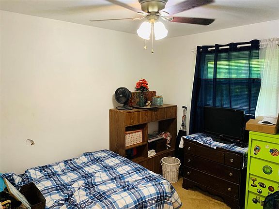 5th image of 914 Bacliff Dr