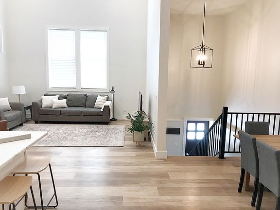 4th image of 42250 Wilson Memorial Dr #4