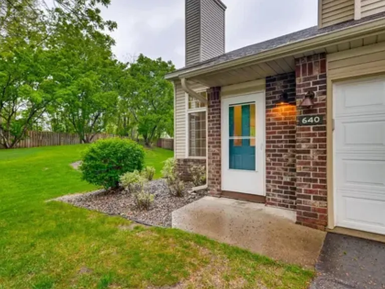 640 Knights Bridge Rd #640 — Photo 19