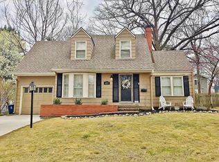 6827 Granada Ln, Prairie Village, KS 66208