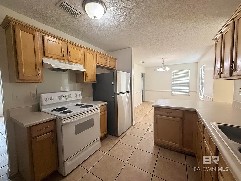 431 Hamilton Blvd — Photo 4