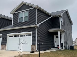 1406 Cobblestone Way, Champaign, IL 61822