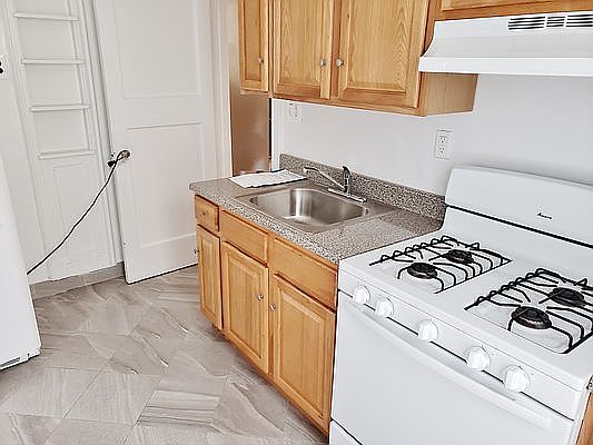 2nd image of 28-04 33rd St #16C