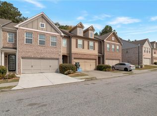 3275 Clear View Dr, Snellville, GA