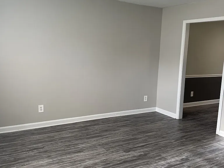 501 Greenbriar Rd #F — Photo 5