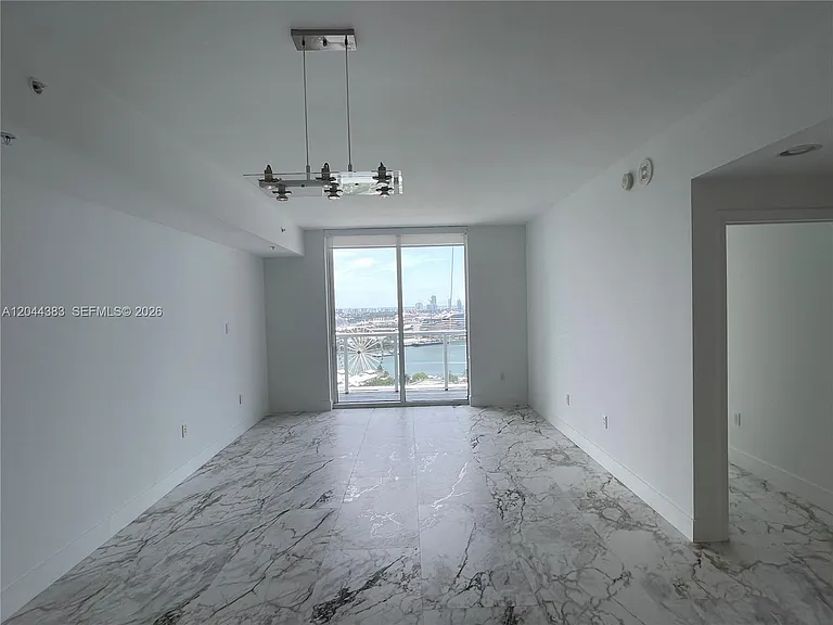 253 NE 2nd St #2409 — Photo 12