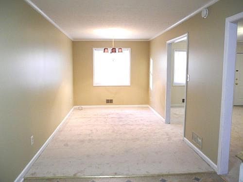 3rd image of 2731 Elkhart Cir SW