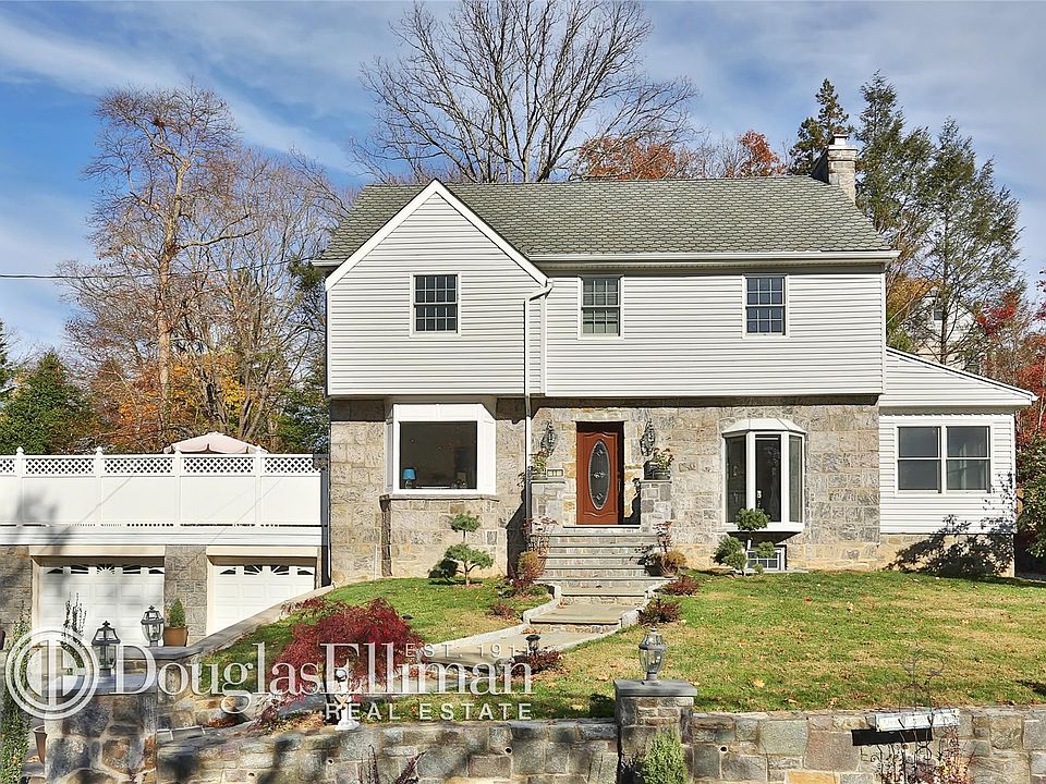 1st image of 11 Findlay Ave