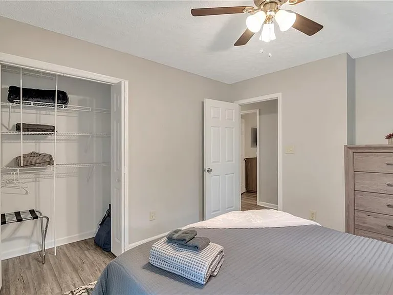 209 Caboose Ln — Photo 15