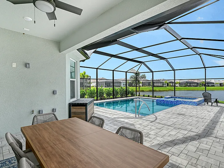 3231 Alba Cir — Photo 33