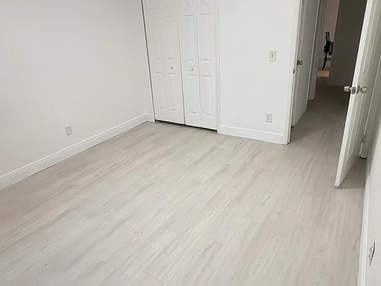 9801 Turf Way — Photo 7