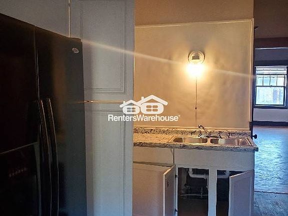 3rd image of 4522 Pennsylvania Ave Unit A