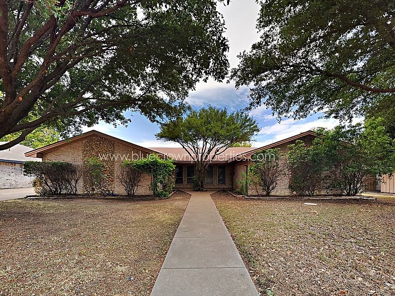 1st image of 6218 Wheaton Dr
