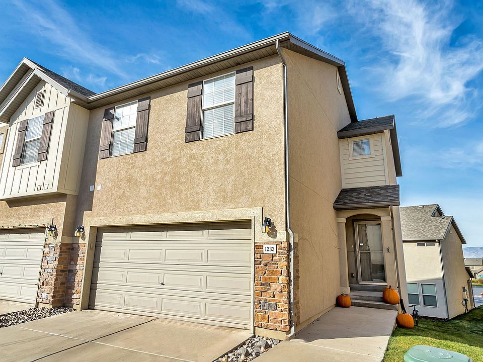 1st image of 1233 Firefly Dr