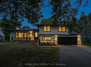 13 Southwick Pl, Waterloo, ON N2K1V4