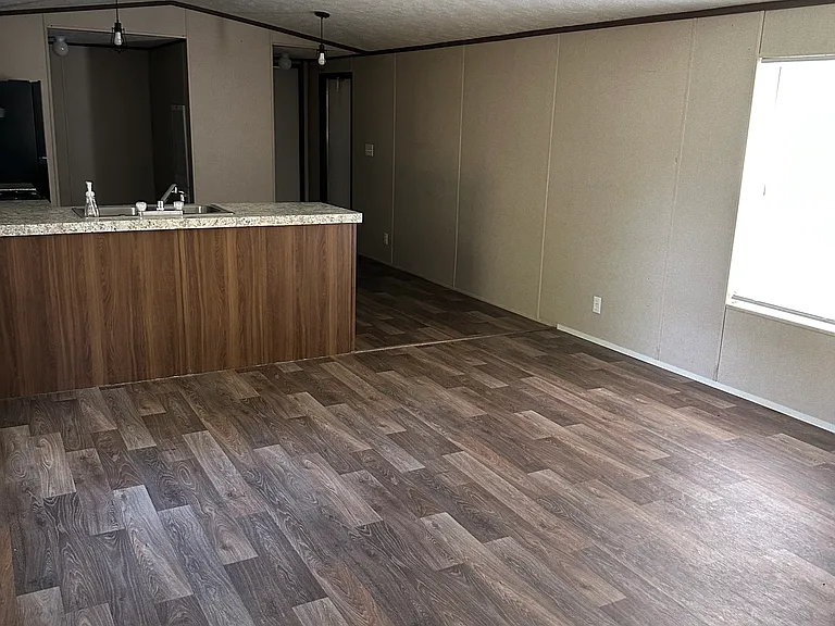 25 Odie Ln — Photo 2