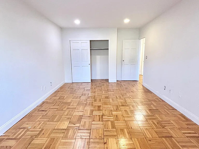 The Chalet Apartments — Photo 76