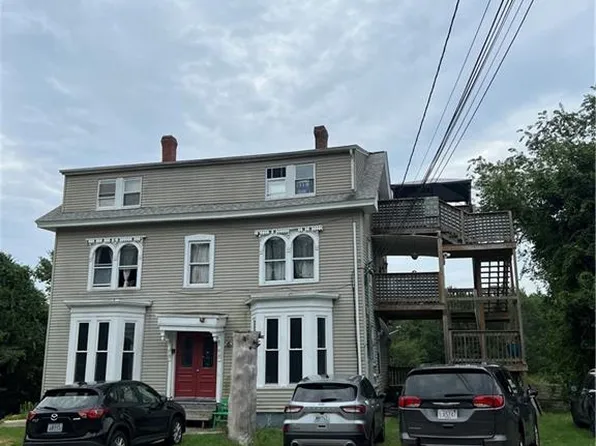 643 Victory Hwy, Mapleville, RI 02839